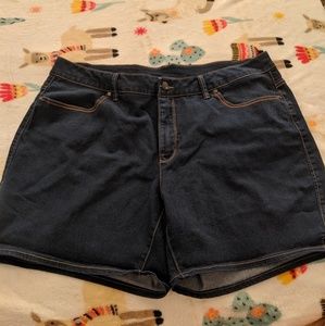 Faded Glory Dark Wash Mid Length Bermuda